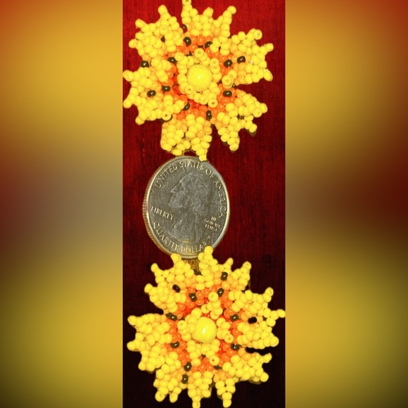 3D Hand-Beaded Spanish Marigold Glass Earrings – Artistic Beauty in Full Bloom - Picture 2 of 7